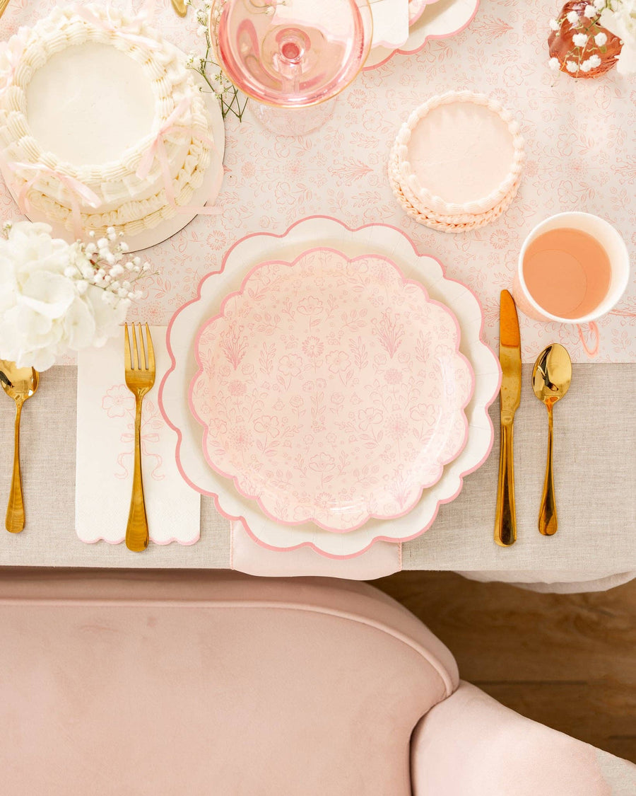 PEMBROKE PINK EDGE SCALLOP