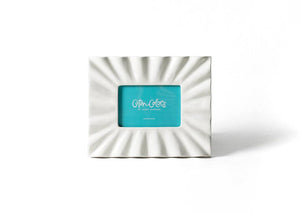 WHITE RUFFLE FRAME