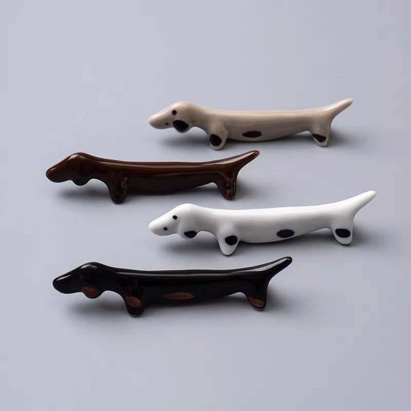 DOXIE CHOPSTICK REST: BLACK