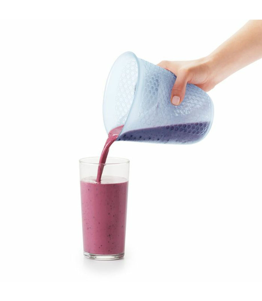 Squeeze & Pour Silicone Measuring Cup