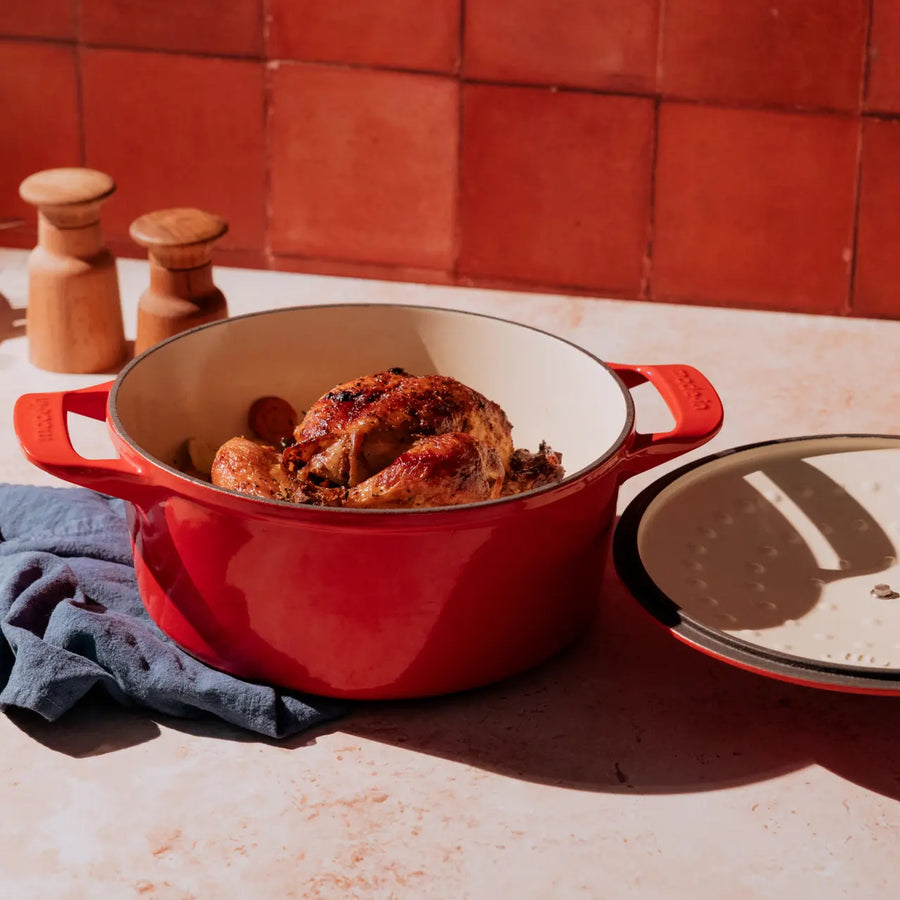 Round Enameled Dutch Oven Red 5.5 qt