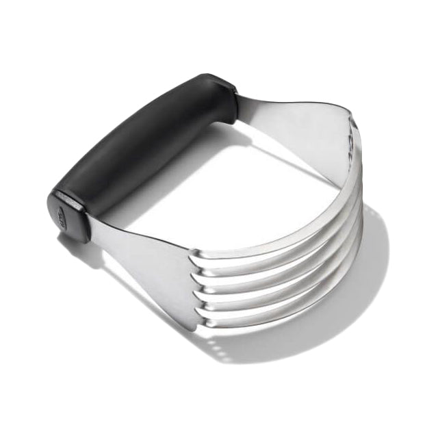 DOUGH BLENDER WITH BLADES